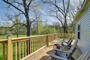 Family-Friendly By Fishing, Hiking, and Finger Lakes Wine - Innvendig