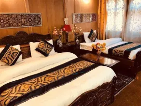 Golden Crest DALLAKE - Room