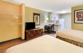 Studio 6 Suites Fresno North CA - Room