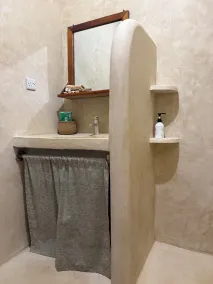 The Garden - Bathroom
