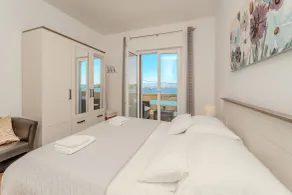 Apartment by the sea and with beautiful view, 2 bedrooms, 4 persons - Rum