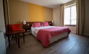 LOGIS HOTEL - La Petite Rade - Camera