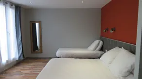 Logis Hotel Yseria - Historical Center - Chambre