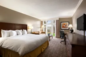 Ramada by Wyndham Cornwall - Chambre