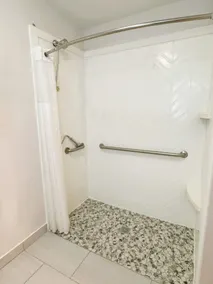 Comfort Inn & Suites Sheboygan I-43 - Salle de bain