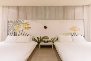 Tree House - Room