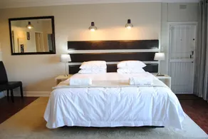 B and B Sandton - Room