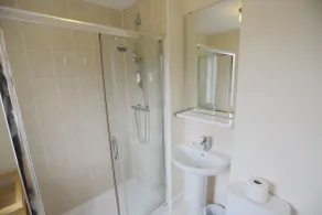 Easy Travel Luxury NEC Airport - Bathroom