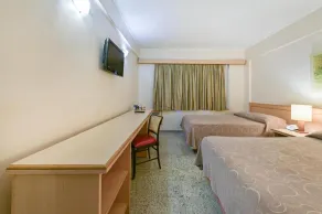 Hotel Golden Park Campinas Viracopos By Nacional Inn - Habitación