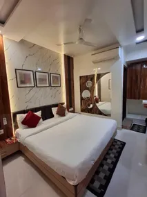 Hotel Sapphire Inn - Room