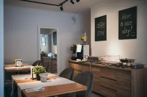 Nest Guesthouse - Restaurant