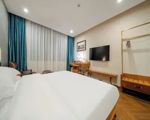 ELITE James Joyce Coffetel Hotel Guangzhou Railway Station Sanyuanli Metro Station Branch - Free Deliver Service to Guangzhou Baiyun International Airport & Free VPN Internet Access - Room