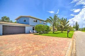 Spacious Satellite Beach Home: Walk to Shore! - Interiør