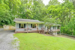 3 Mi to Cherokee Reservoir: Blue Haven Bungalow - Interior