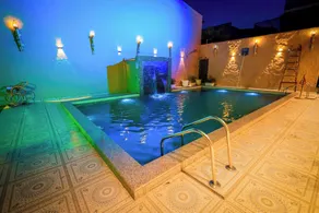 Holiday Green - Pool