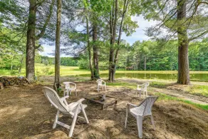 24-acre Finger Lakes Cabin w/ Private Pond - Innvendig