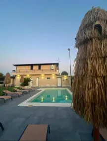 LOUNGE PADEL VILLAGE  - Pool