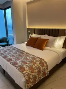 Hotel Metro Tower - Bathroom