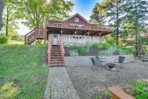 Charming Wolcott Cottage w/ Fire Pit & Mini Dock - Interiør