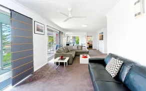 Adrift Apartments Yamba - Room