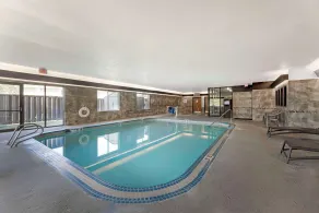 Comfort Suites Near Vancouver Mall - Piscine