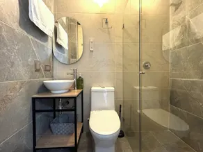 URBANITY LIVING - Bathroom