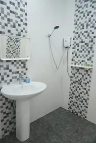 The Lodge at Koh Kood - Bathroom