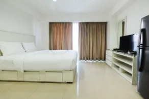 Cozy Tamansari Hive Cawang by Bonzela Property - Room