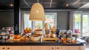 Campanile NATURE - Meaux - Restaurant