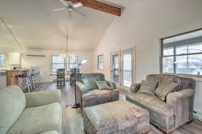 Walloon Lake Vacation Rental: Walk to Water! - Interiør