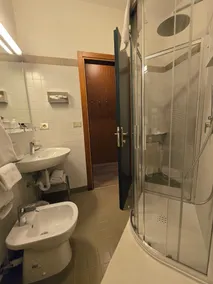 Hotel Cristallo - Bathroom