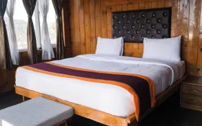 Shivalaya Resort - Room
