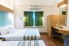 Microtel by Wyndham South Forbes near Nuvali - Zimmer