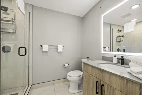 Coda on Half, a Placemakr Experience - Navy Yard - Bathroom