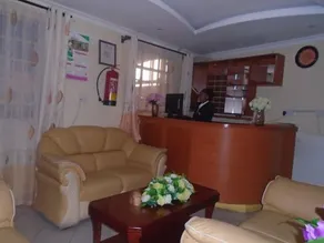 Tranquil Guest House Ol Kalou - Rezeption