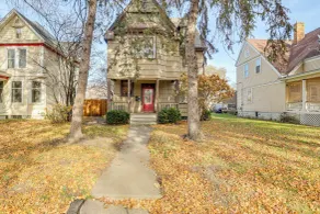 Central Duplex Townhome Close to Twin Cities - Interior