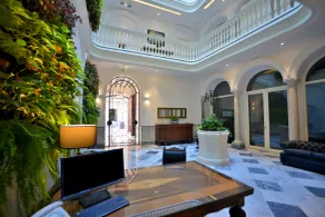 El Armador Casa Palacio by Luxury Suites Cádiz - Resepsjon