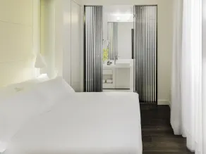 H10 Urquinaona Plaza - Room