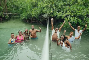 Urraca Monkey Island Eco Resort - Piscina