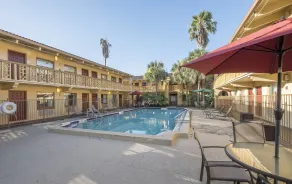 Red Roof Inn Tampa Bay - St. Petersburg - Basseng