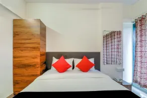 Hotel Crystal Inn - Chambre