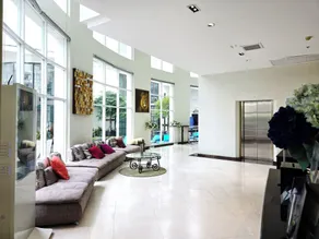 The Bless Hotel and Residence - Rezeption
