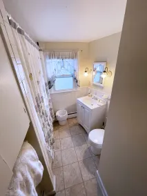 Little Miss Cottages - Studio - Bathroom