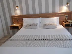 Contact Hôtel Des Deux Moulins Limoges, Proche de la gare - Chambre