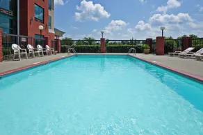 Holiday Inn Express Hotel & Suites Olive Branch by IHG - Pool