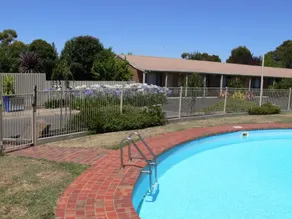 Begonia City Motor Inn - Pool