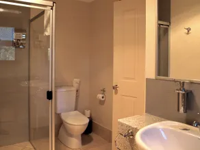 Amamoor Lodge - Badezimmer