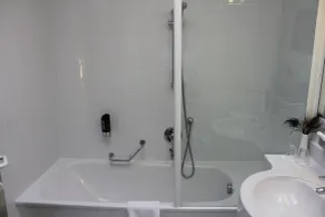 Hotel Neutor Express - Bathroom