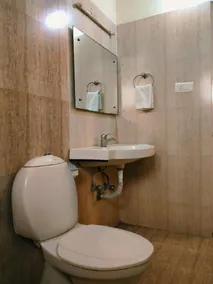 The Stem - Bathroom