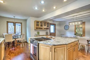 Bright Eagle-Vail Escape w/ Deck + Mtn Views! - Interiør